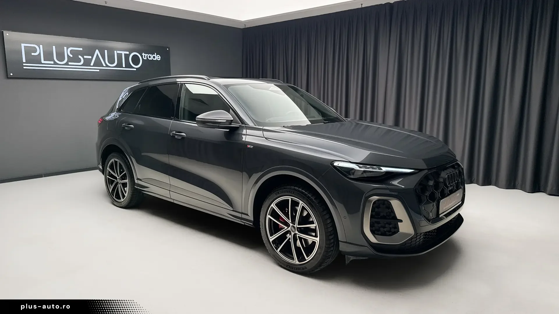 AUDI Q5 în leasing operațional MOOV