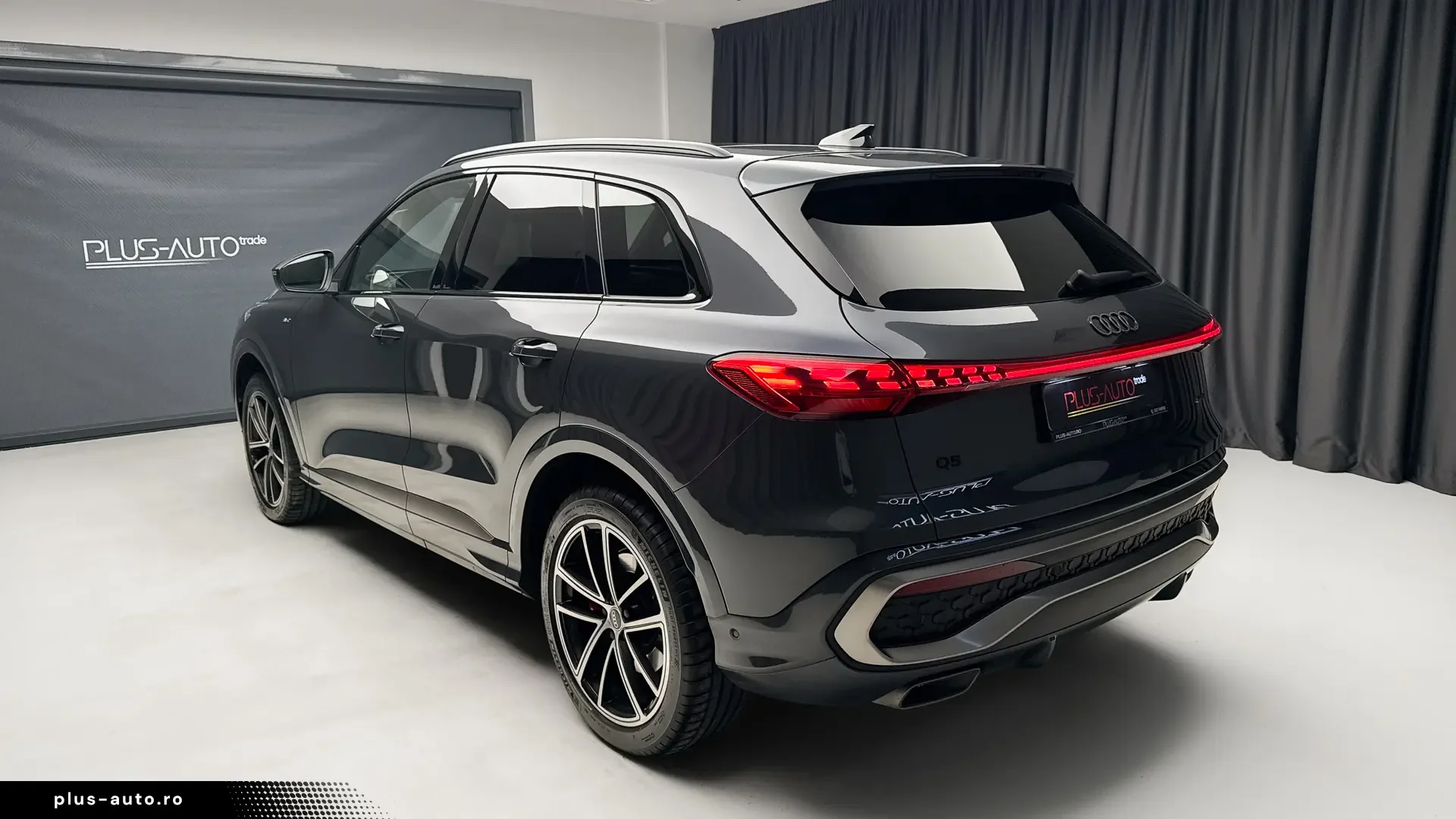 AUDI Q5 în leasing operațional MOOV