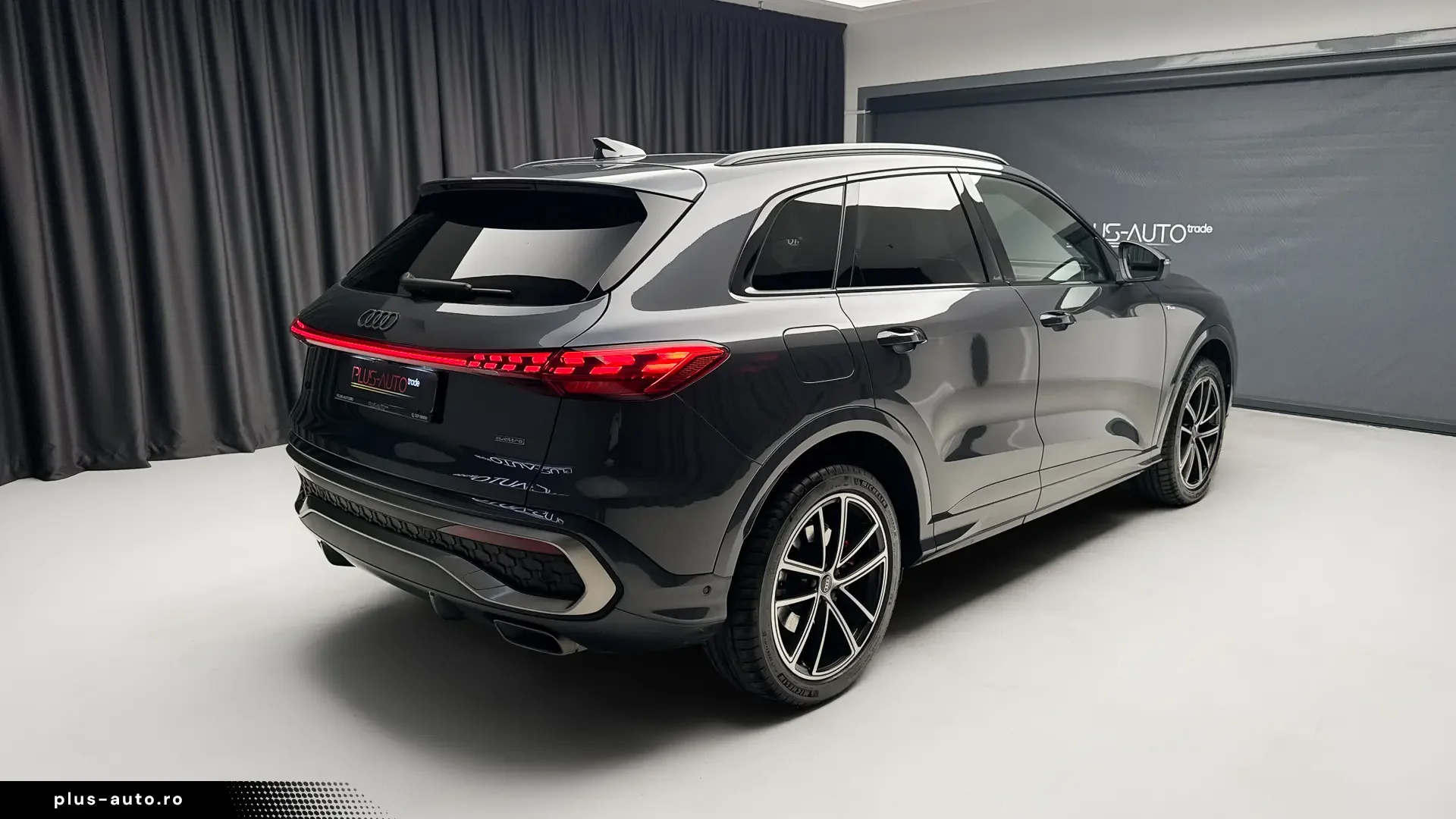 AUDI Q5 în leasing operațional MOOV