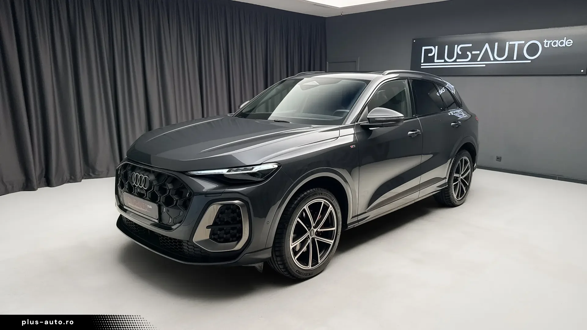 AUDI Q5 în leasing operațional MOOV