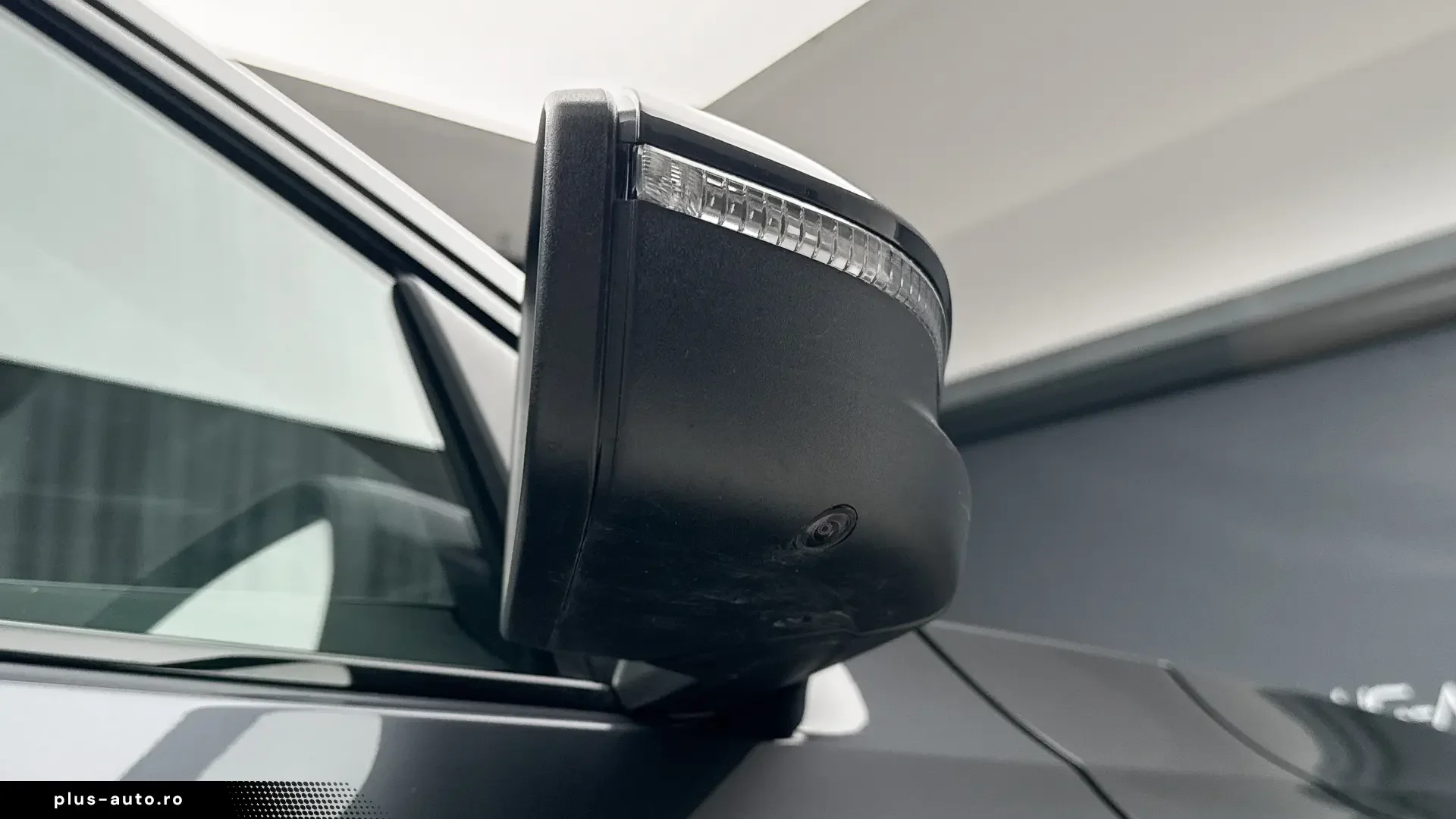 AUDI Q5 în leasing operațional MOOV
