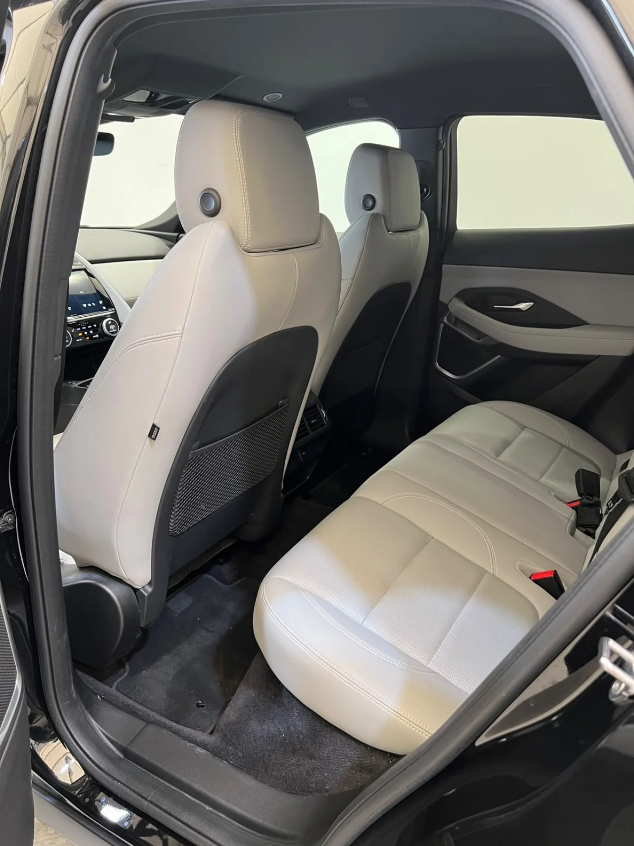 JAGUAR E-Pace în leasing operațional MOOV